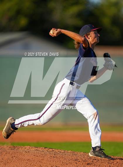 Thumbnail 3 in Cactus Shadows @ McClintock photogallery.