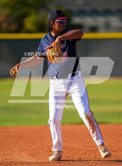 Thumbnail 3 in Cactus Shadows @ McClintock photogallery.