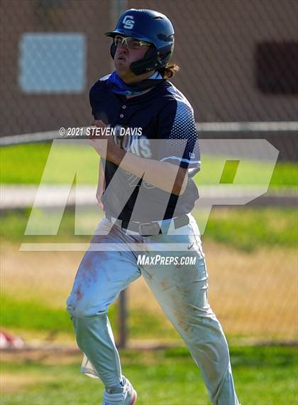 Thumbnail 1 in Cactus Shadows @ McClintock photogallery.