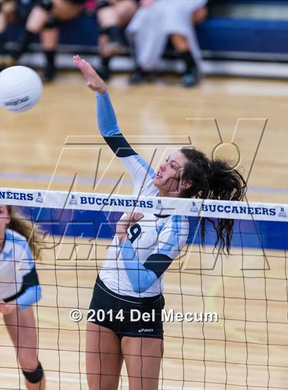 Thumbnail 2 in Mercy vs. Bishop Moore (Berkeley Premier) photogallery.