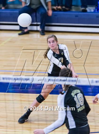 Thumbnail 3 in Mercy vs. Bishop Moore (Berkeley Premier) photogallery.