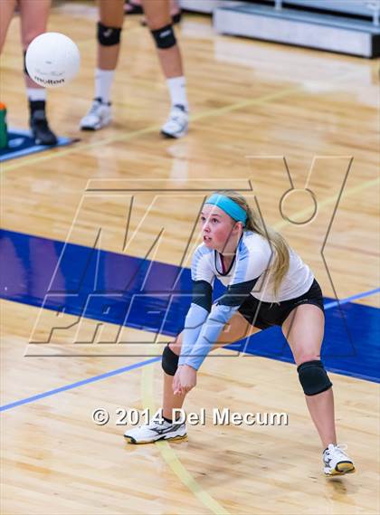 Thumbnail 2 in Mercy vs. Bishop Moore (Berkeley Premier) photogallery.