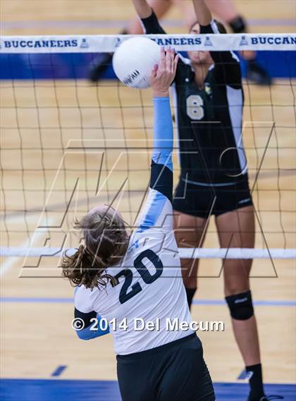 Thumbnail 2 in Mercy vs. Bishop Moore (Berkeley Premier) photogallery.