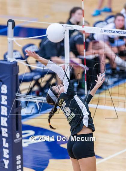Thumbnail 2 in Mercy vs. Bishop Moore (Berkeley Premier) photogallery.