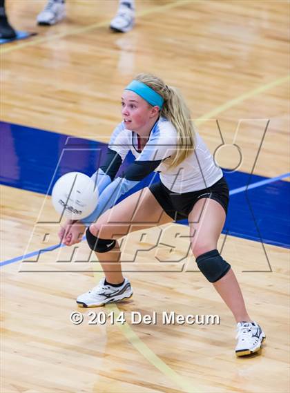 Thumbnail 3 in Mercy vs. Bishop Moore (Berkeley Premier) photogallery.