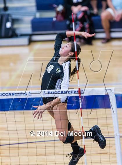 Thumbnail 3 in Mercy vs. Bishop Moore (Berkeley Premier) photogallery.