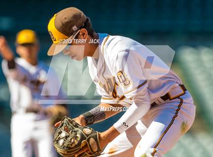 Thumbnail 3 in Don Lugo @ Canyon photogallery.