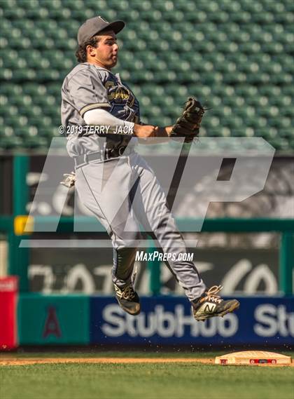 Thumbnail 3 in Don Lugo @ Canyon photogallery.