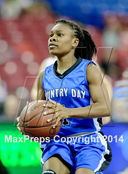 Thumbnail 2 in Pinewood vs. La Jolla Country Day (CIF D5 State Final) photogallery.