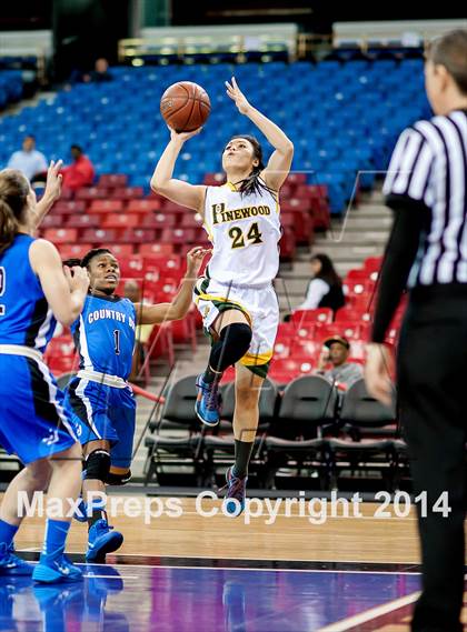 Thumbnail 1 in Pinewood vs. La Jolla Country Day (CIF D5 State Final) photogallery.