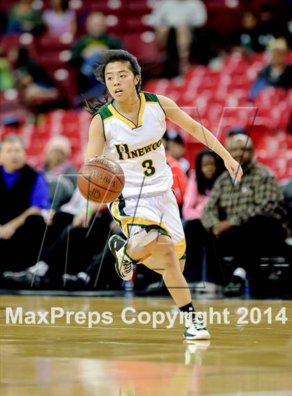 Thumbnail 3 in Pinewood vs. La Jolla Country Day (CIF D5 State Final) photogallery.