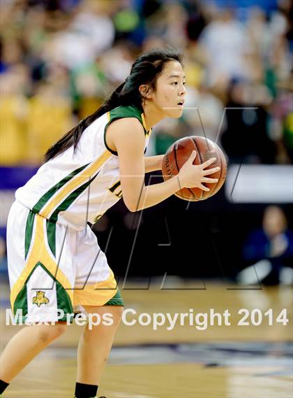 Thumbnail 1 in Pinewood vs. La Jolla Country Day (CIF D5 State Final) photogallery.