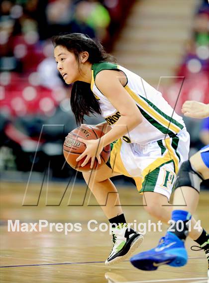 Thumbnail 1 in Pinewood vs. La Jolla Country Day (CIF D5 State Final) photogallery.
