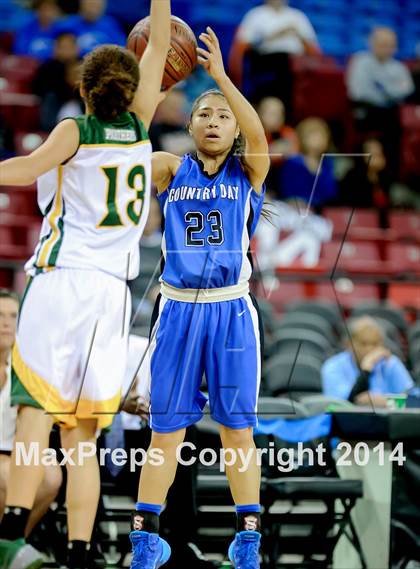 Thumbnail 3 in Pinewood vs. La Jolla Country Day (CIF D5 State Final) photogallery.