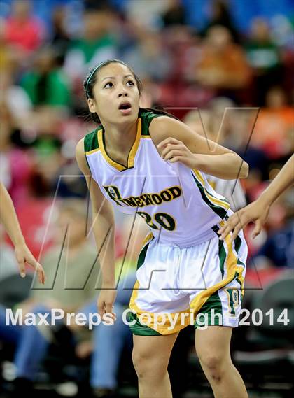 Thumbnail 3 in Pinewood vs. La Jolla Country Day (CIF D5 State Final) photogallery.