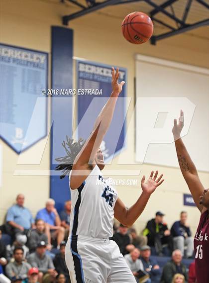Thumbnail 3 in Berkeley Prep vs West Oaks photogallery.
