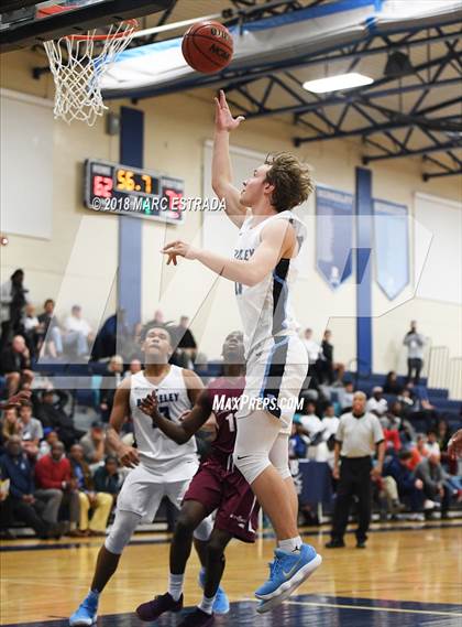 Thumbnail 2 in Berkeley Prep vs West Oaks photogallery.