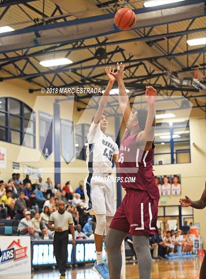 Thumbnail 2 in Berkeley Prep vs West Oaks photogallery.