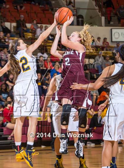 Thumbnail 1 in Bowie vs. Prestonwood Christian (Fantasy of Lights) photogallery.