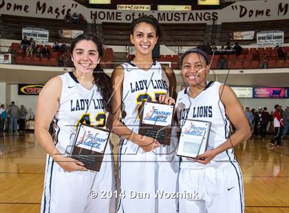 Thumbnail 2 in Bowie vs. Prestonwood Christian (Fantasy of Lights) photogallery.
