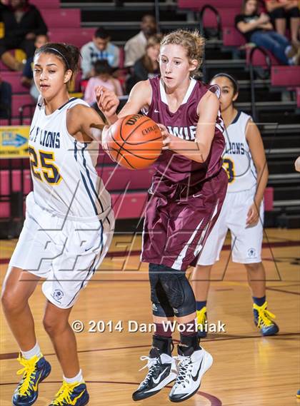 Thumbnail 3 in Bowie vs. Prestonwood Christian (Fantasy of Lights) photogallery.