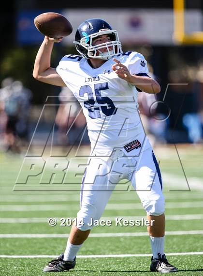 Thumbnail 3 in Loyola @ Crespi photogallery.