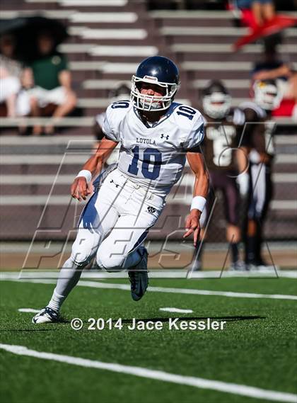 Thumbnail 2 in Loyola @ Crespi photogallery.
