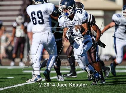 Thumbnail 3 in Loyola @ Crespi photogallery.
