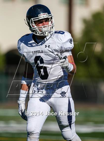 Thumbnail 2 in Loyola @ Crespi photogallery.