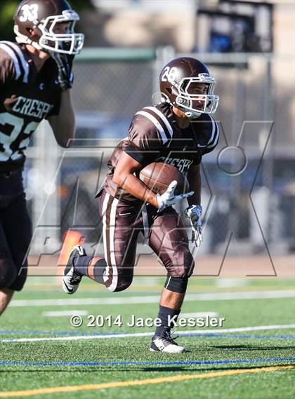 Thumbnail 2 in Loyola @ Crespi photogallery.