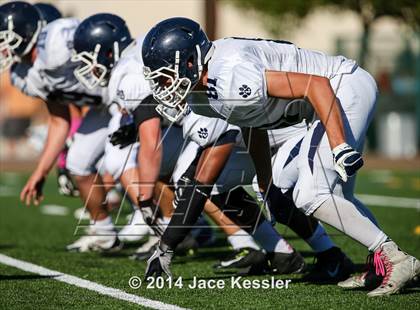 Thumbnail 3 in Loyola @ Crespi photogallery.