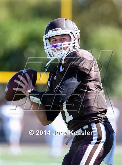 Thumbnail 1 in Loyola @ Crespi photogallery.