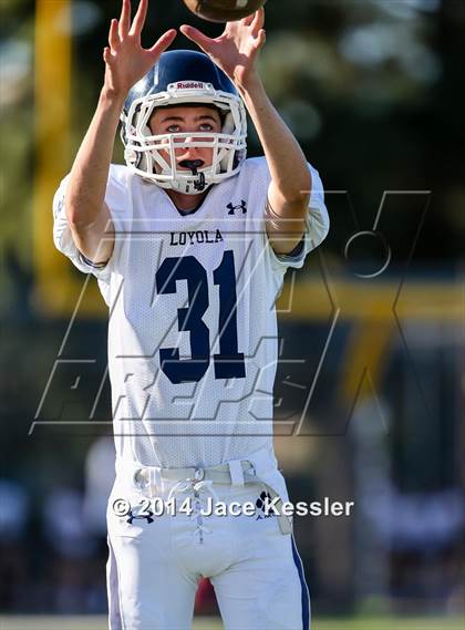 Thumbnail 2 in Loyola @ Crespi photogallery.