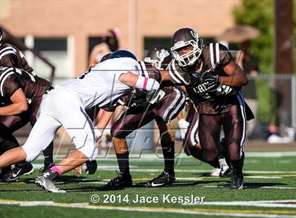 Thumbnail 3 in Loyola @ Crespi photogallery.