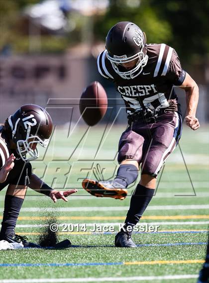 Thumbnail 3 in Loyola @ Crespi photogallery.
