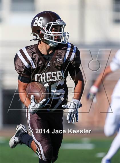 Thumbnail 2 in Loyola @ Crespi photogallery.