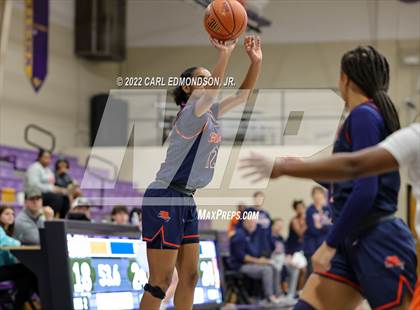 Thumbnail 2 in Middle Tennessee Christian vs. Blackman photogallery.