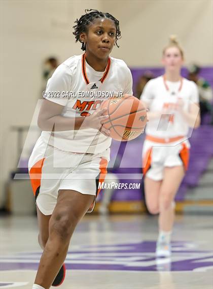 Thumbnail 2 in Middle Tennessee Christian vs. Blackman photogallery.