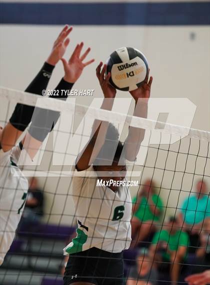 Thumbnail 1 in Penn vs. Yorktown (Brownsburg Invite) photogallery.