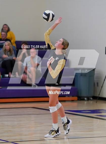 Thumbnail 3 in Penn vs. Yorktown (Brownsburg Invite) photogallery.