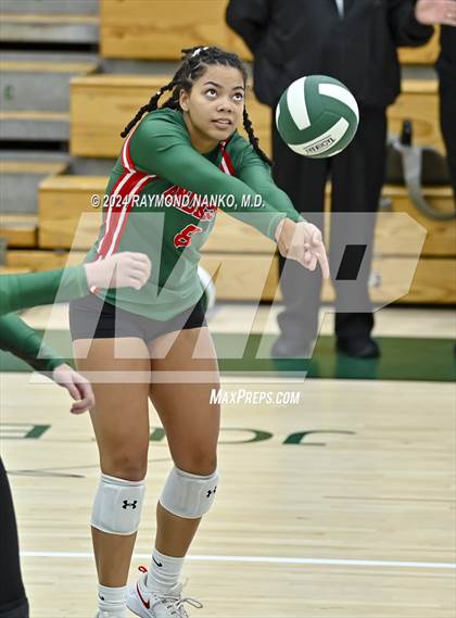 Thumbnail 3 in Greenfield-Central vs. Anderson (IHSAA 4A Section 9 First Round) photogallery.