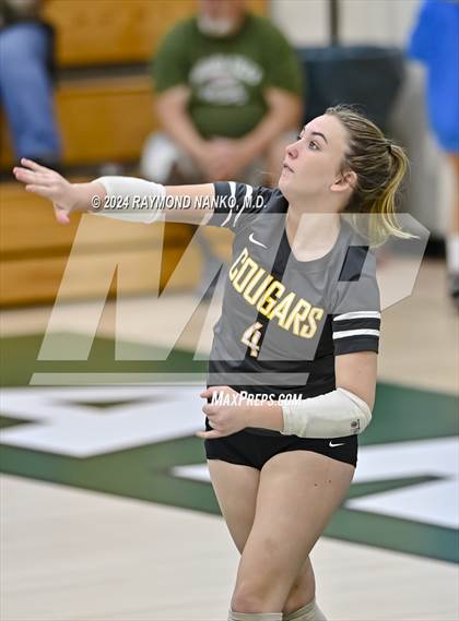 Thumbnail 1 in Greenfield-Central vs. Anderson (IHSAA 4A Section 9 First Round) photogallery.