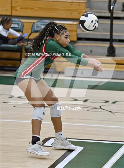 Thumbnail 3 in Greenfield-Central vs. Anderson (IHSAA 4A Section 9 First Round) photogallery.