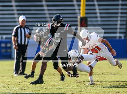 Thumbnail 3 in Sachse vs. Trinity (Cotton Bowl Stadium Prep Showcase) photogallery.