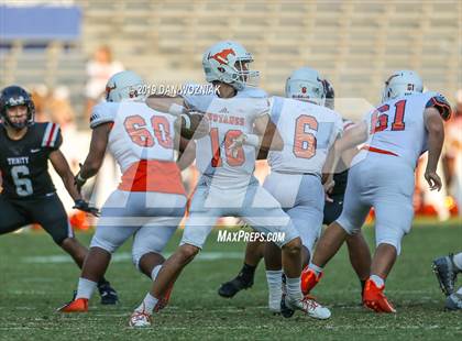 Thumbnail 3 in Sachse vs. Trinity (Cotton Bowl Stadium Prep Showcase) photogallery.