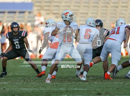 Thumbnail 2 in Sachse vs. Trinity (Cotton Bowl Stadium Prep Showcase) photogallery.