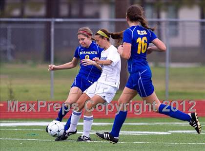 Thumbnail 3 in Friendswood vs Klein (I-10 Shootout) photogallery.