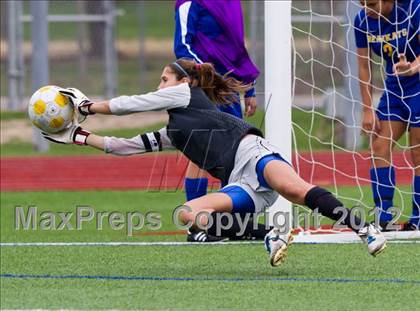 Thumbnail 2 in Friendswood vs Klein (I-10 Shootout) photogallery.