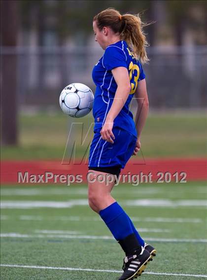 Thumbnail 3 in Friendswood vs Klein (I-10 Shootout) photogallery.