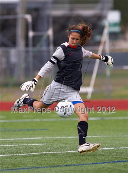 Thumbnail 3 in Friendswood vs Klein (I-10 Shootout) photogallery.